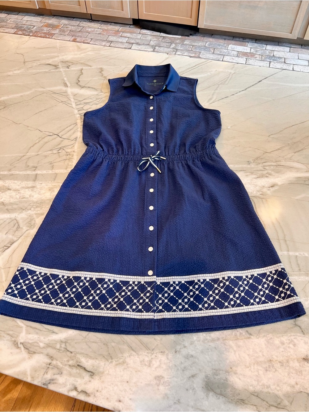TUCKERNUCK Sport Alcott Golf Dress Navy White Seersucker Embroidered NWOT Small - Picture 7 of 17